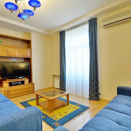 Apartment Aparton Komarovskiy Rynok *