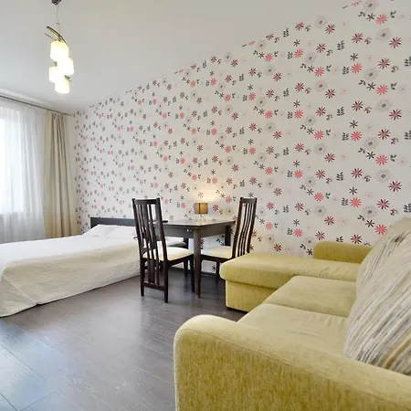 Aparton Komarovskiy Rynok Apartment
